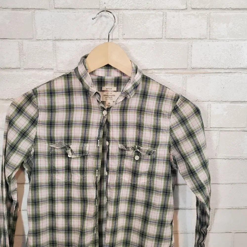 Abercrombie & Fitch full button down top